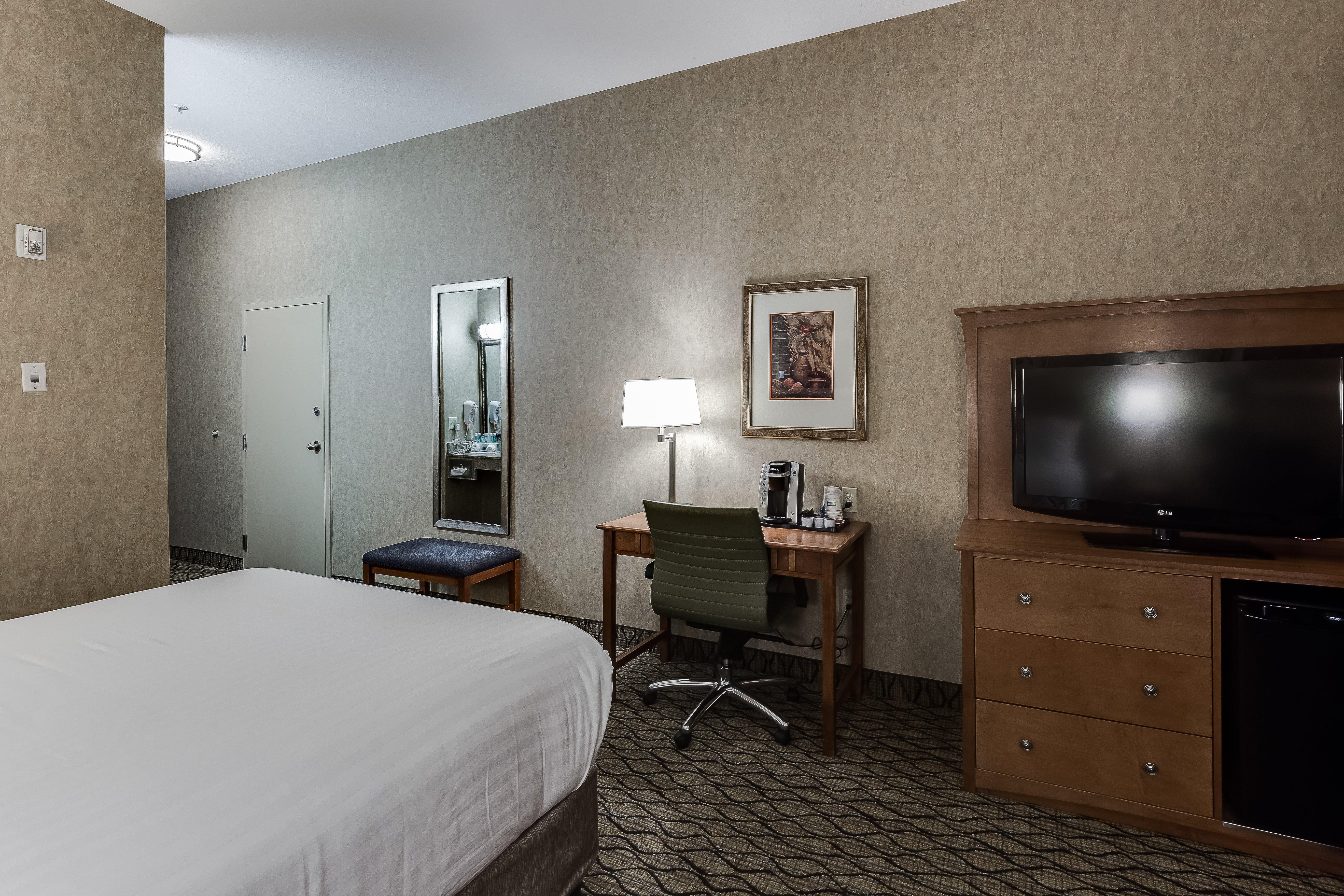 Holiday Inn Express Hotel & Suites Saskatoon By Ihg Exterior foto