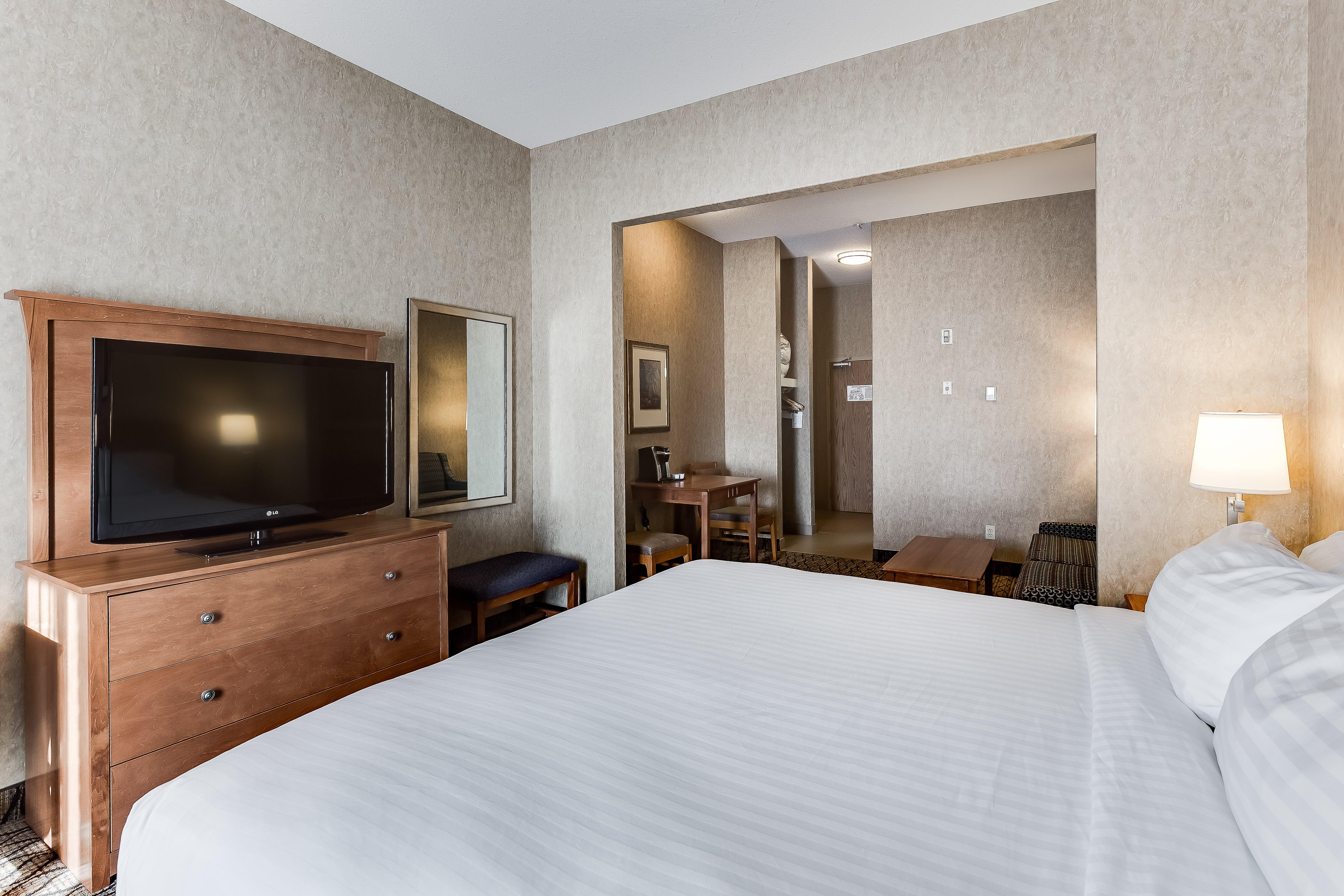 Holiday Inn Express Hotel & Suites Saskatoon By Ihg Exterior foto