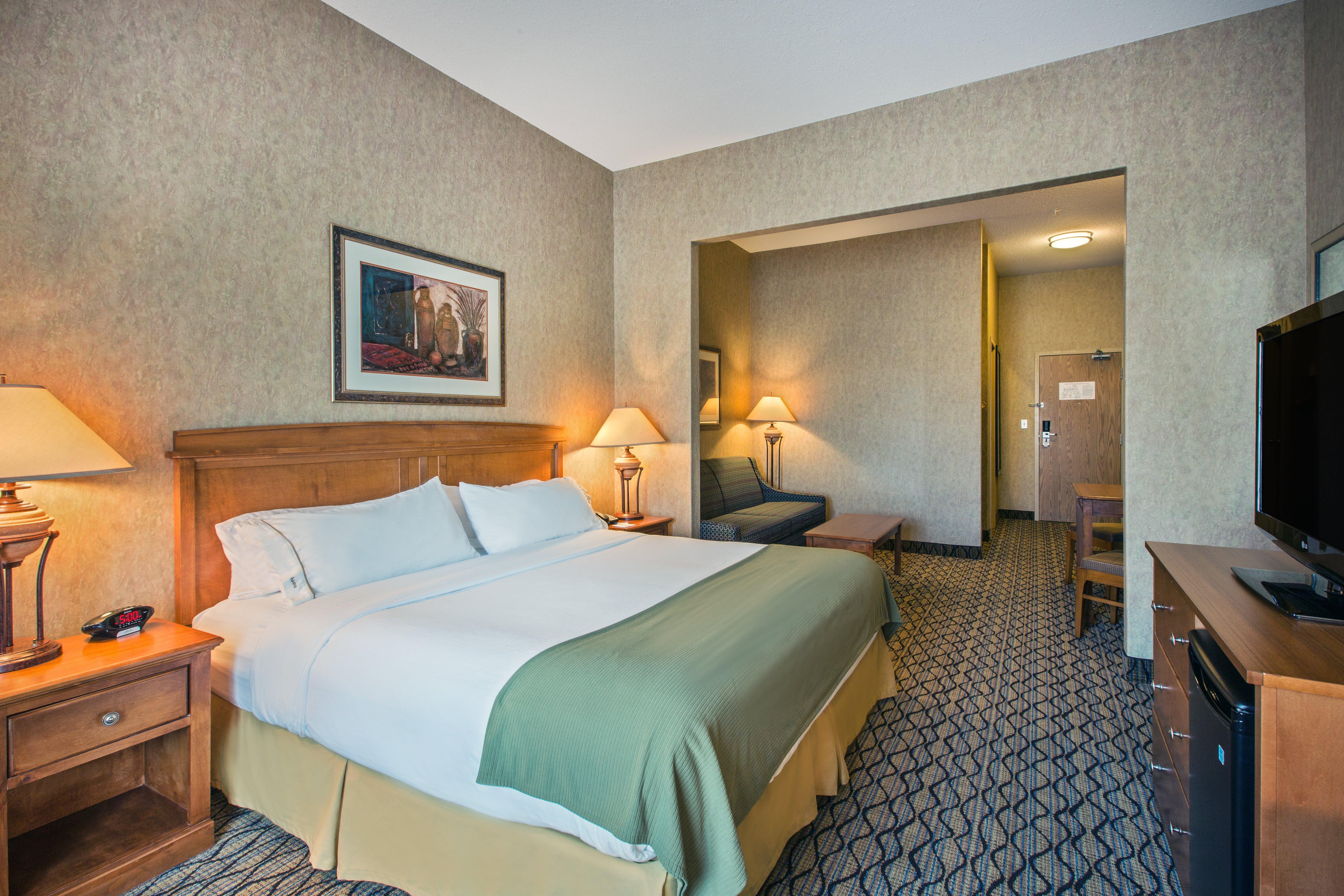 Holiday Inn Express Hotel & Suites Saskatoon By Ihg Exterior foto