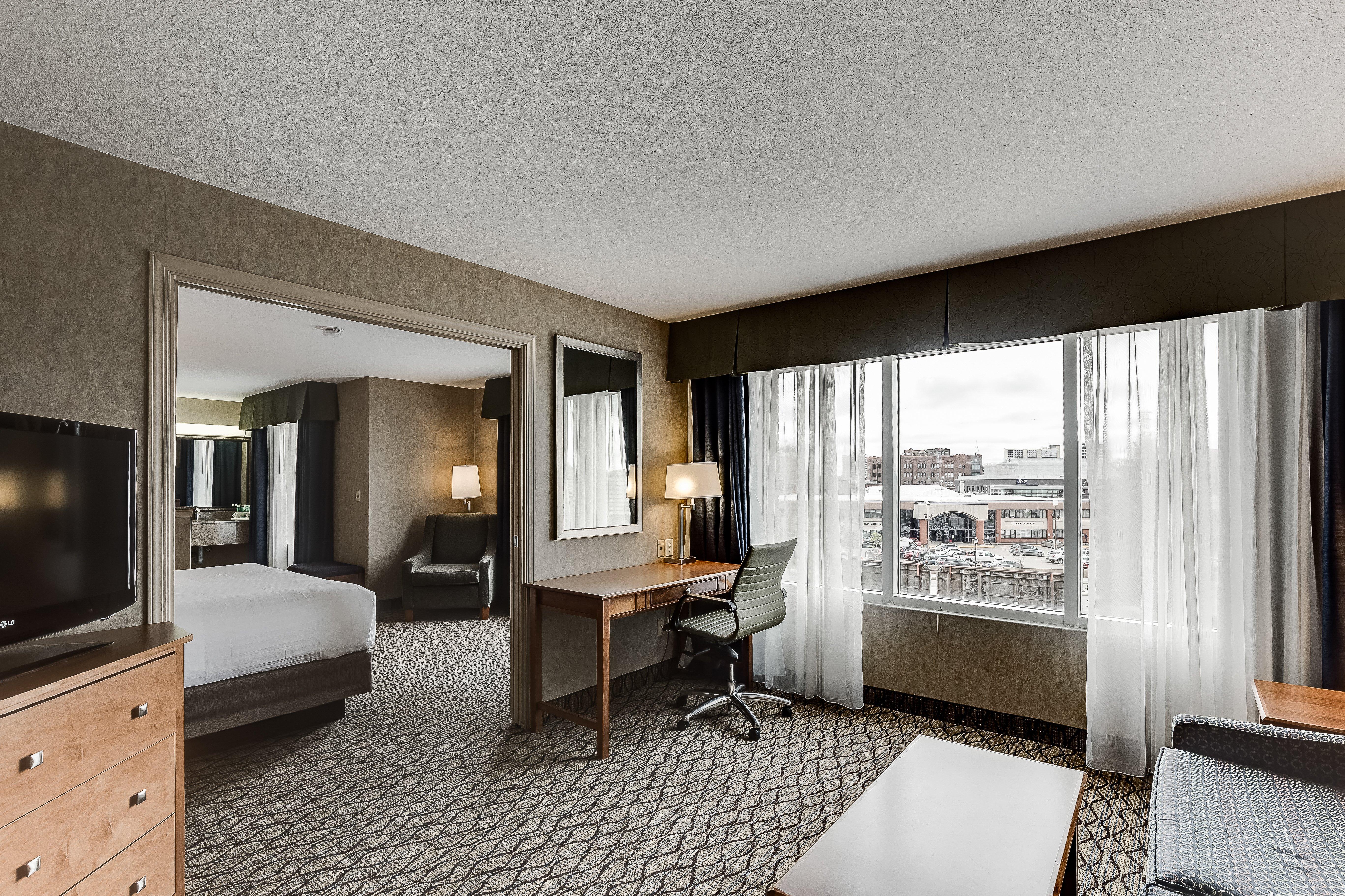 Holiday Inn Express Hotel & Suites Saskatoon By Ihg Exterior foto