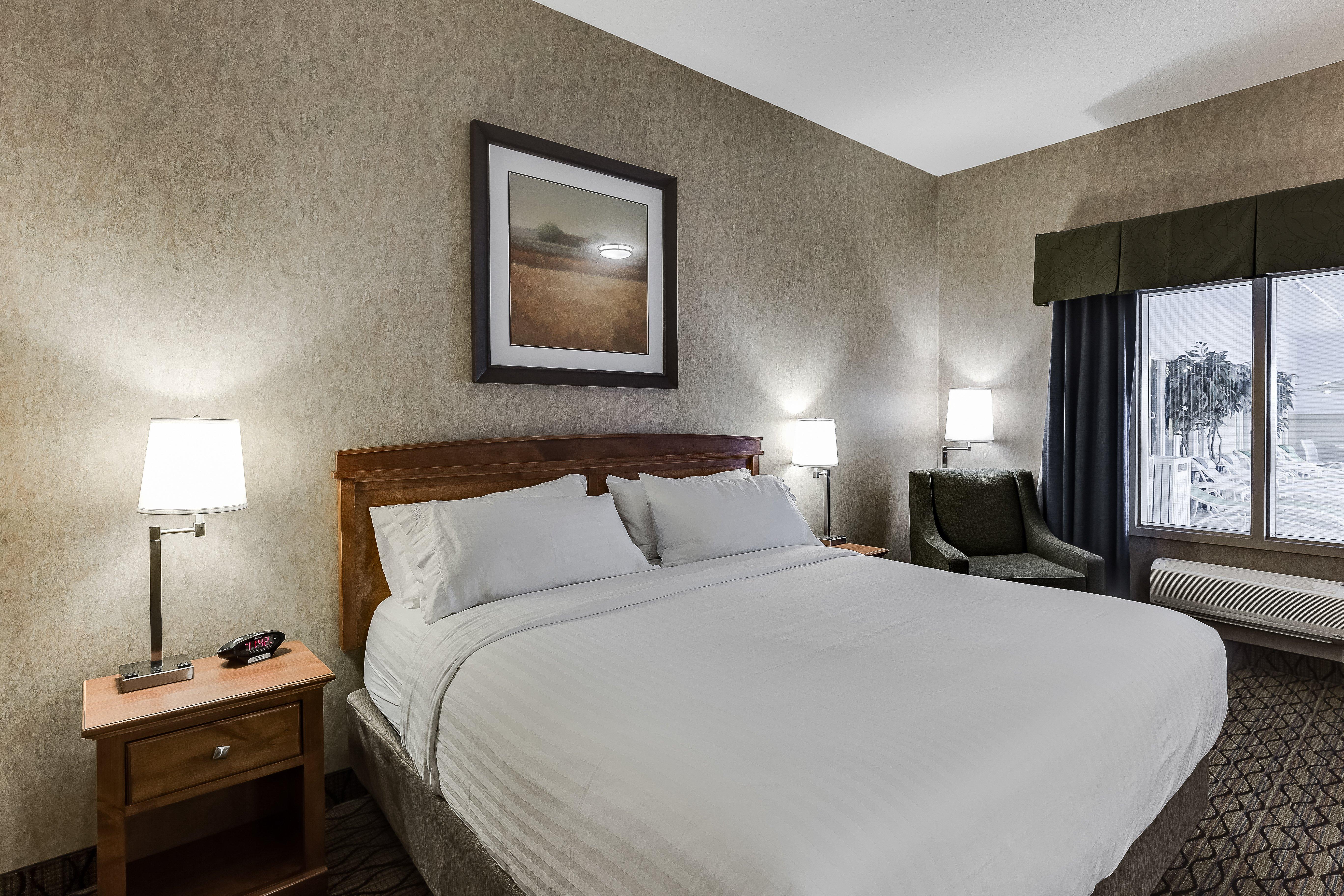 Holiday Inn Express Hotel & Suites Saskatoon By Ihg Exterior foto